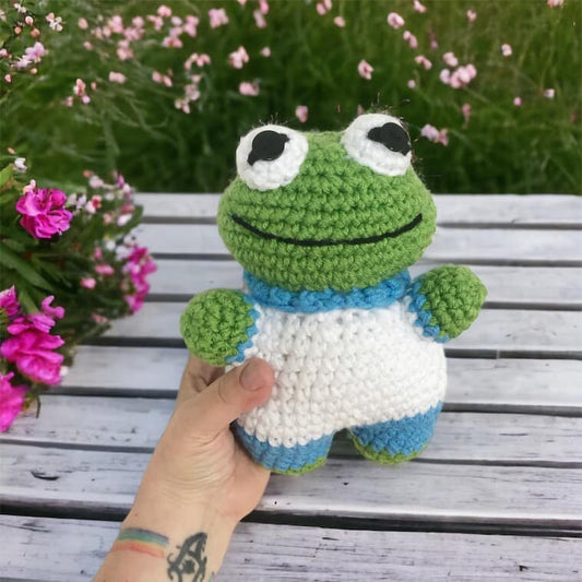 PATTERN: Crochet Muppet Baby Kermit