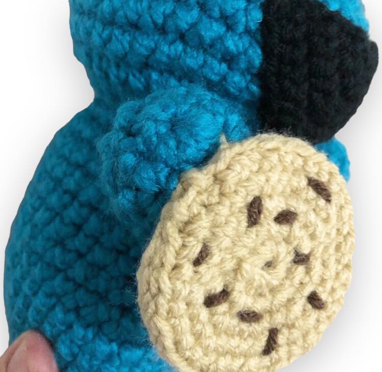 crochet cookie plushie